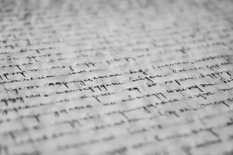 Lorem ipsum a confronto con testo casuale in un layout di pagina